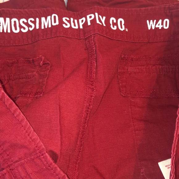 Men’s deep red Mossimo cargo shorts size 40 - Picture 3 of 8